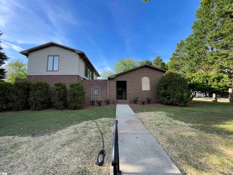 Photo of 17 Runnymede Road, Greenville, SC 29615 (MLS # 1588834)