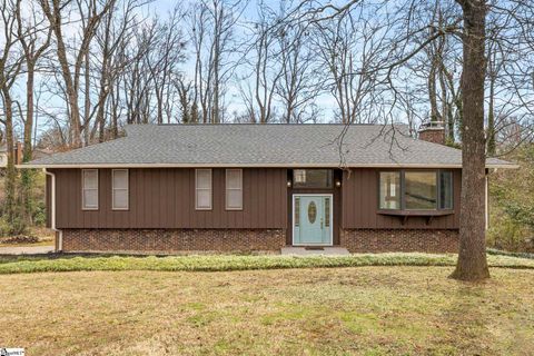 Photo of 7 Balmoral Court, Greenville, SC 29611 (MLS # 1582878)