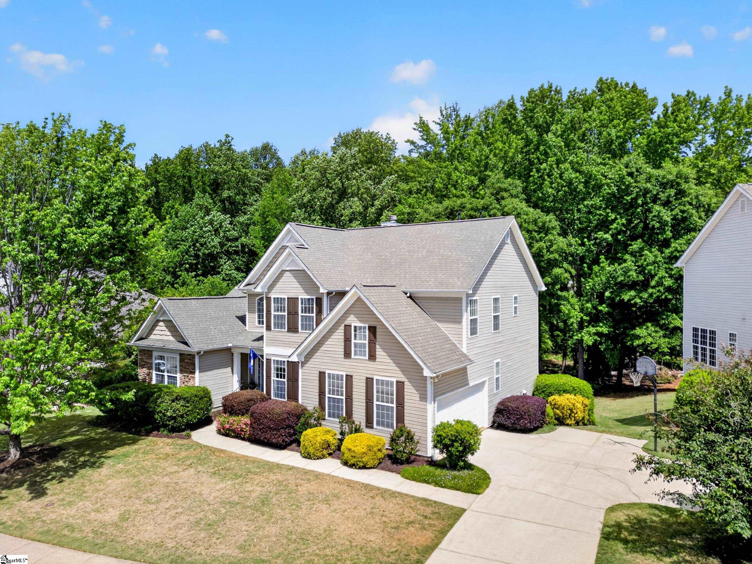 417 Summergreen Way