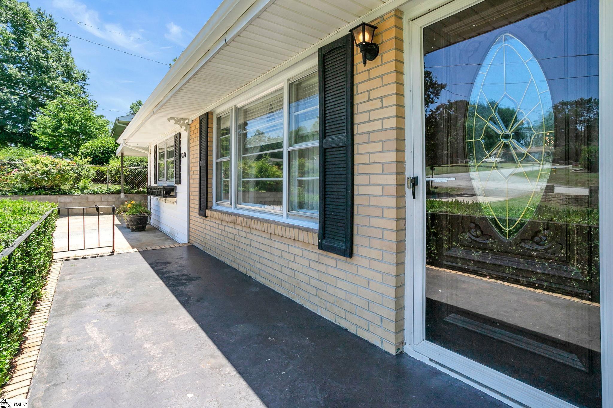204 Parkdale Drive