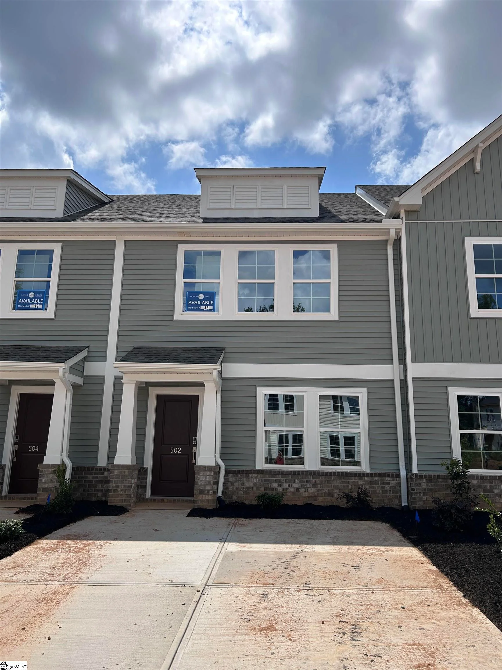 502 Fernleigh Trail