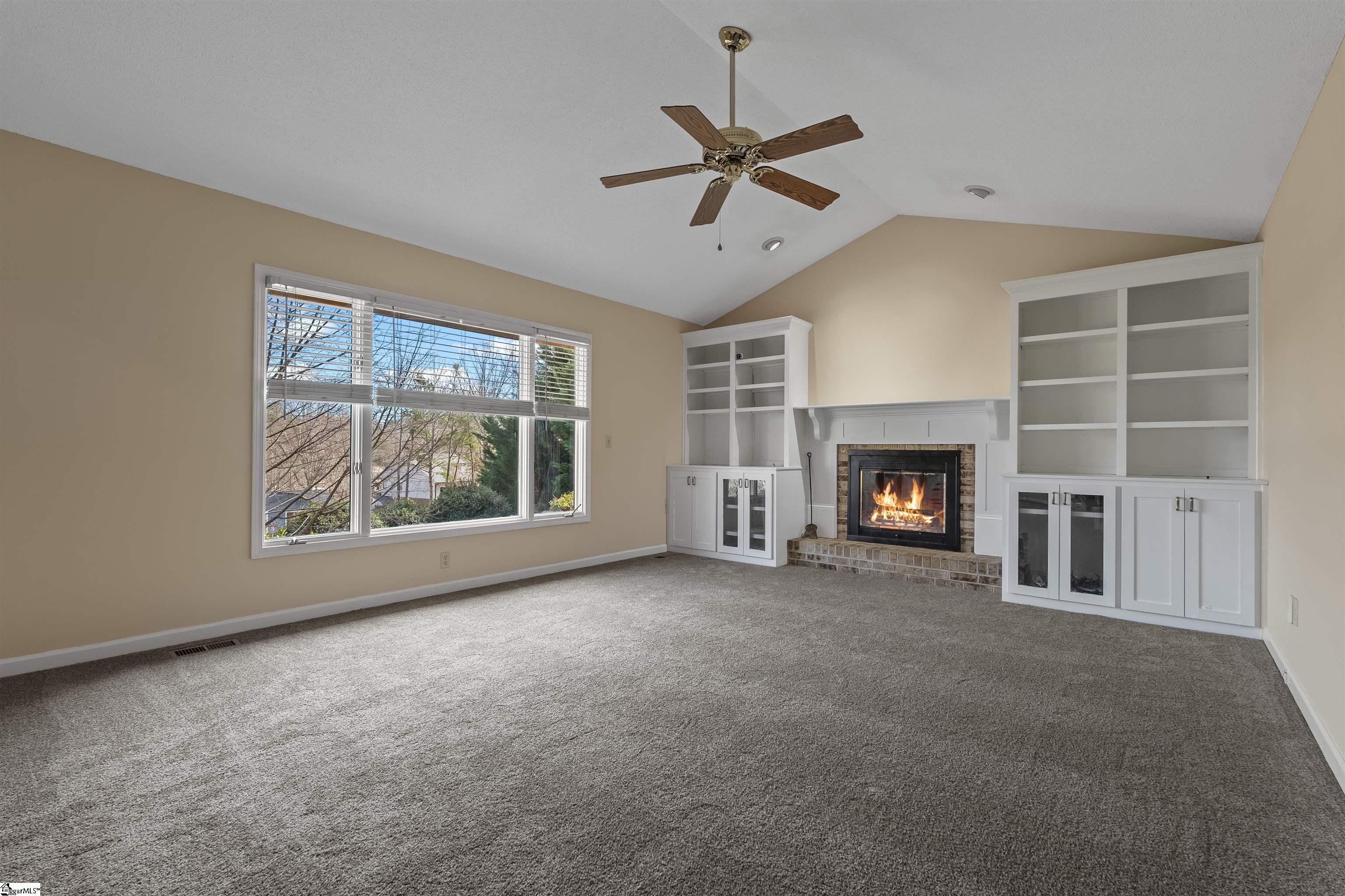 1605 Keowee Lakeshore Drive