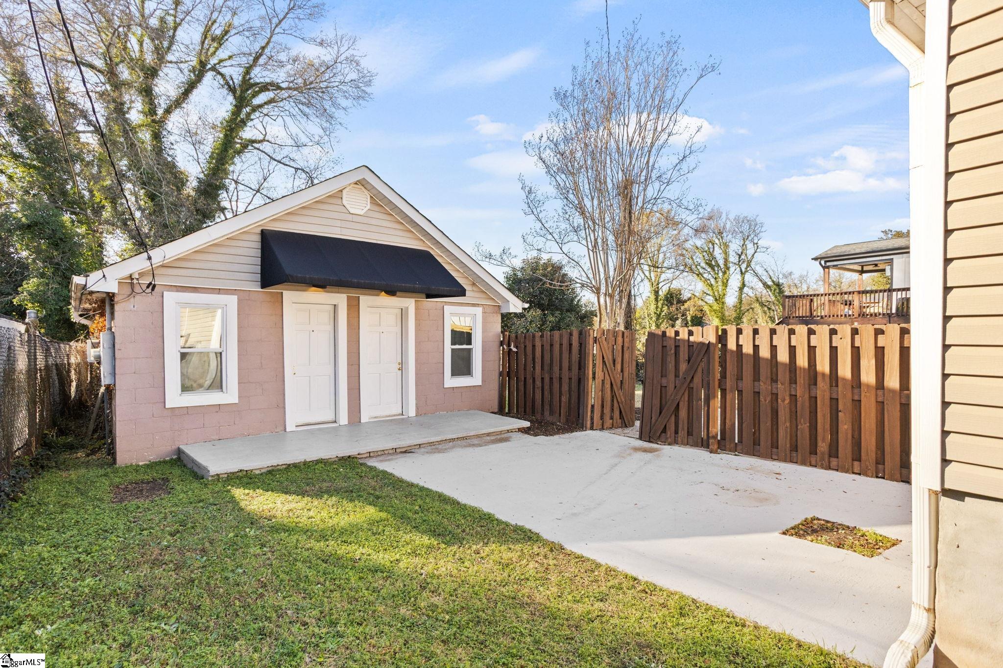 Greenville, South Carolina 29601, United States, 4 Bedrooms Bedrooms, ,2 BathroomsBathrooms,Residential,Active,251285