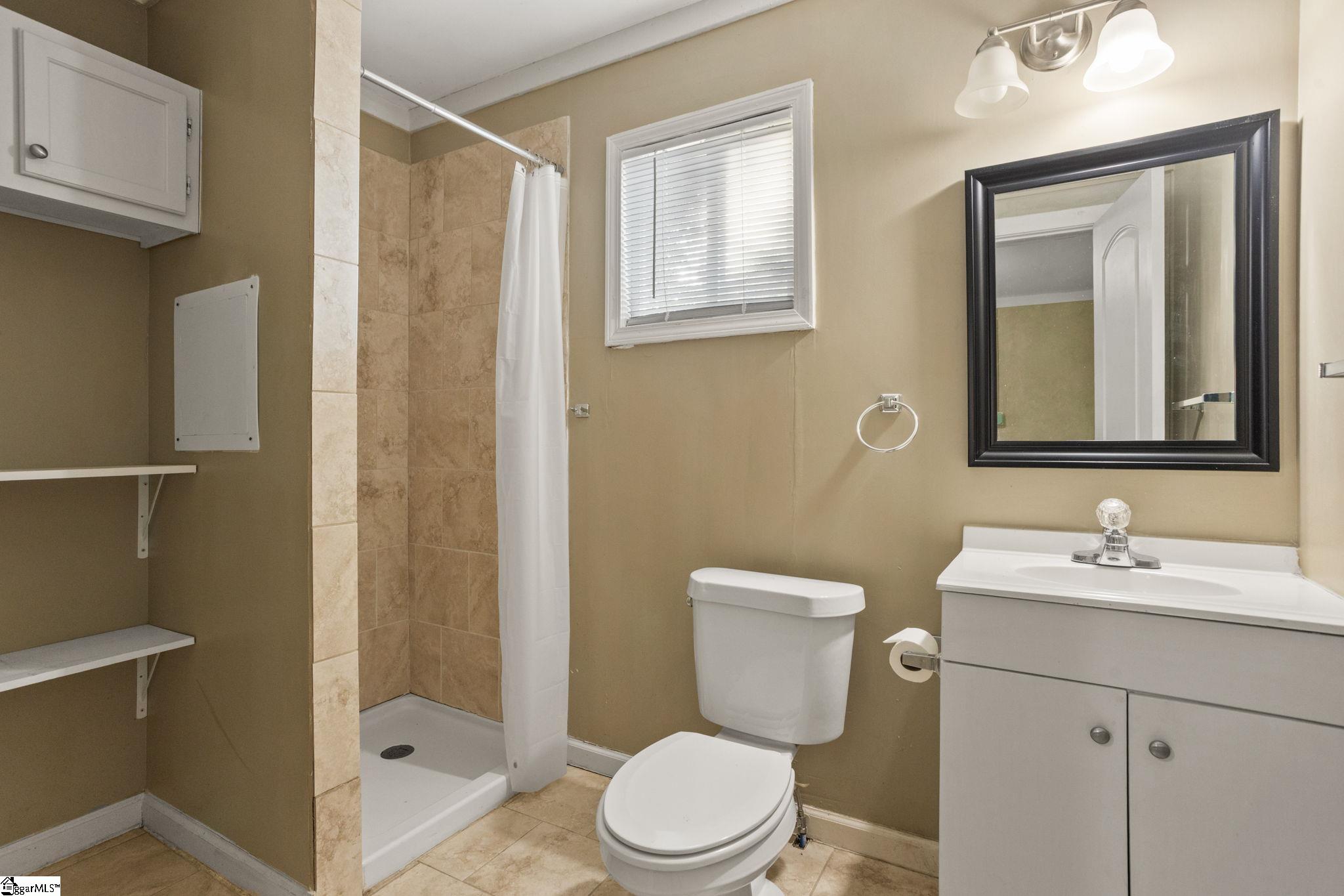 Greenville, South Carolina 29601, United States, 4 Bedrooms Bedrooms, ,2 BathroomsBathrooms,Residential,Active,251285