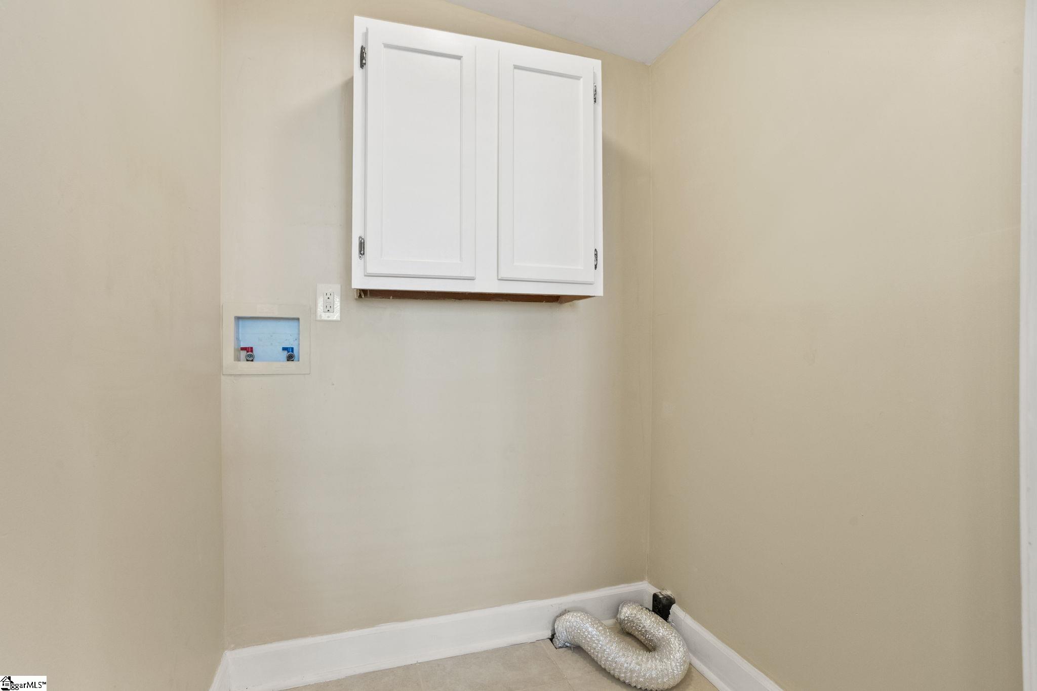 Greenville, South Carolina 29601, United States, 4 Bedrooms Bedrooms, ,2 BathroomsBathrooms,Residential,Active,251285