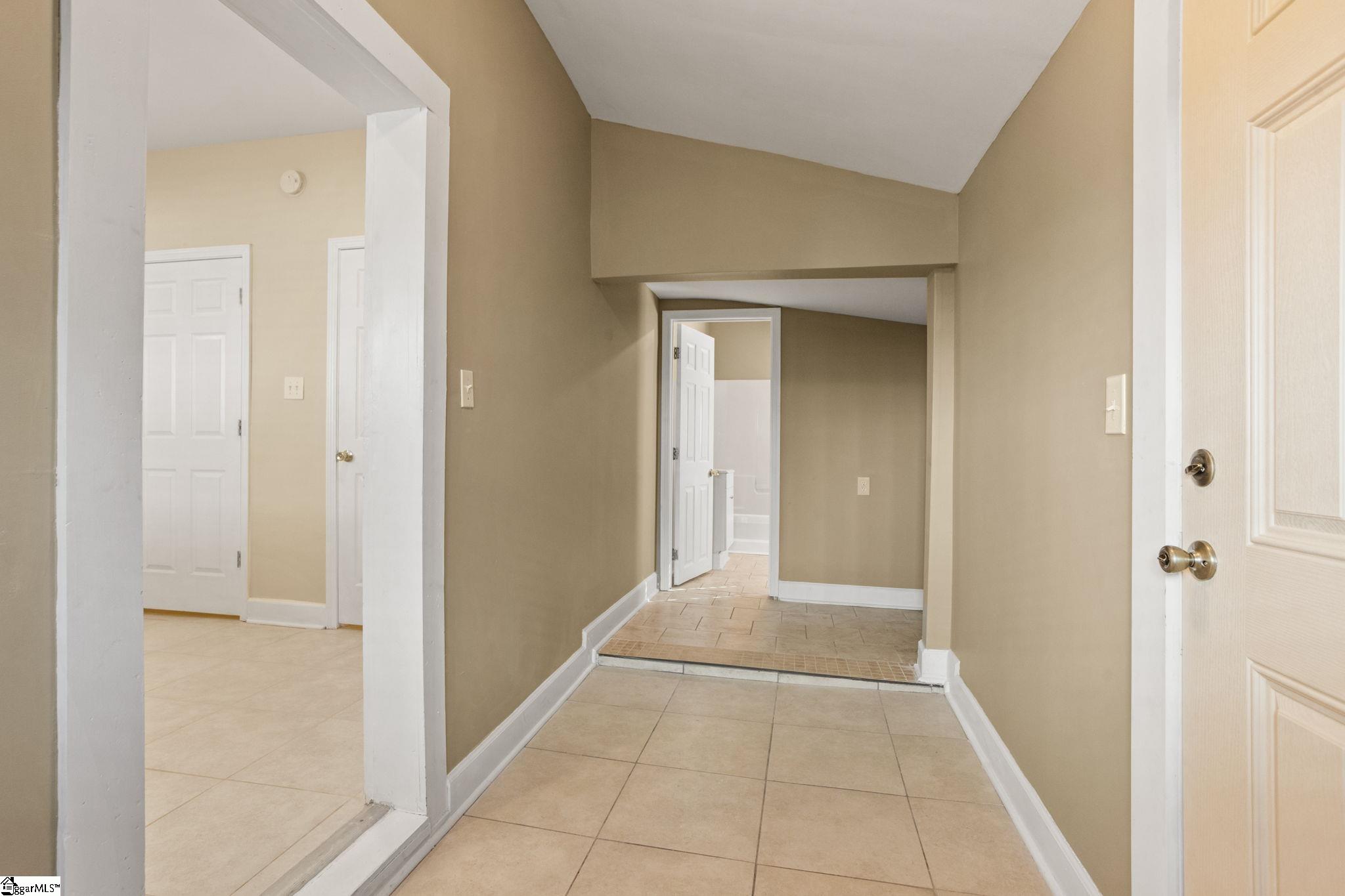 Greenville, South Carolina 29601, United States, 4 Bedrooms Bedrooms, ,2 BathroomsBathrooms,Residential,Active,251285