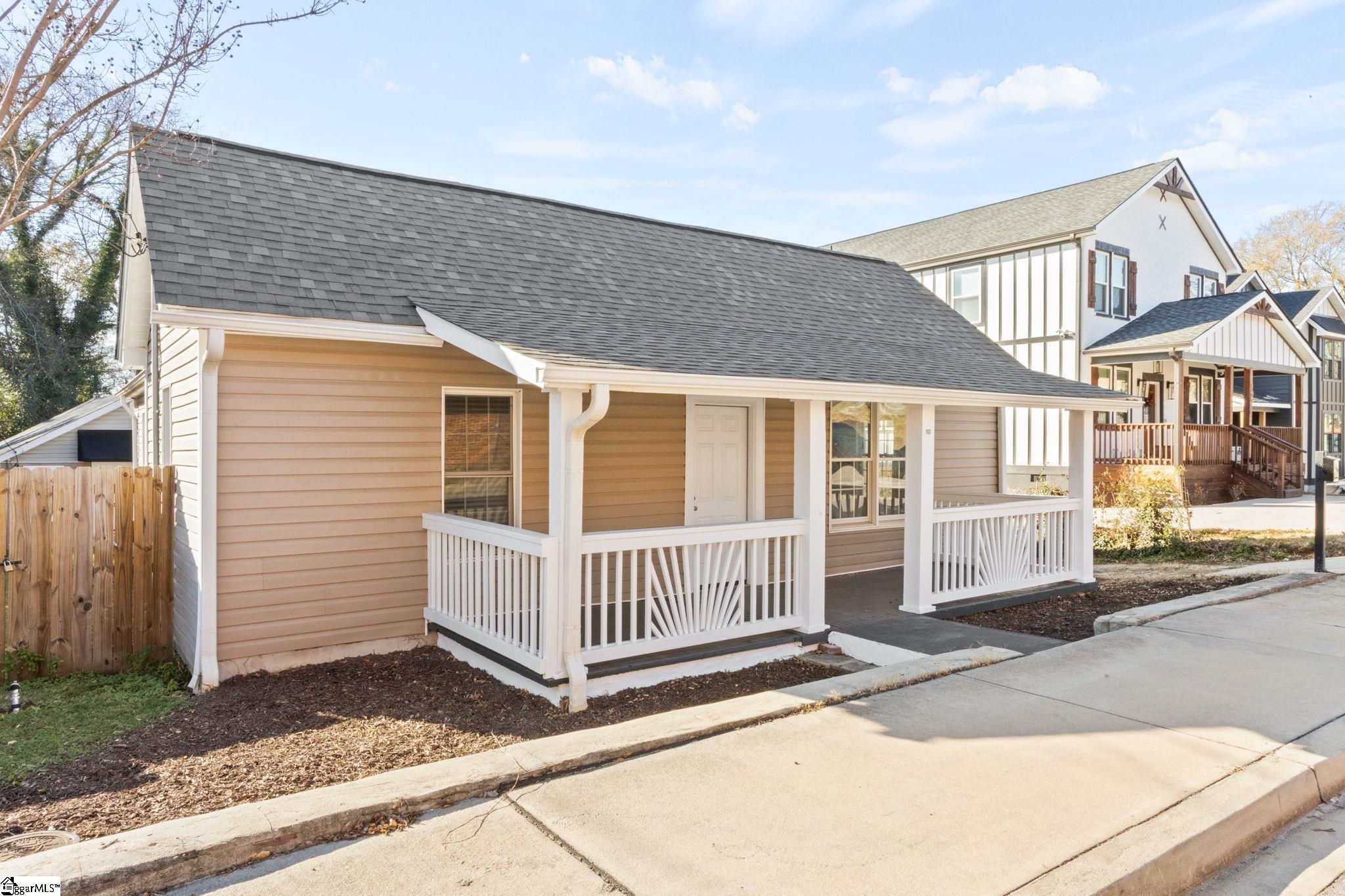 Greenville, South Carolina 29601, United States, 4 Bedrooms Bedrooms, ,2 BathroomsBathrooms,Residential,Active,251285