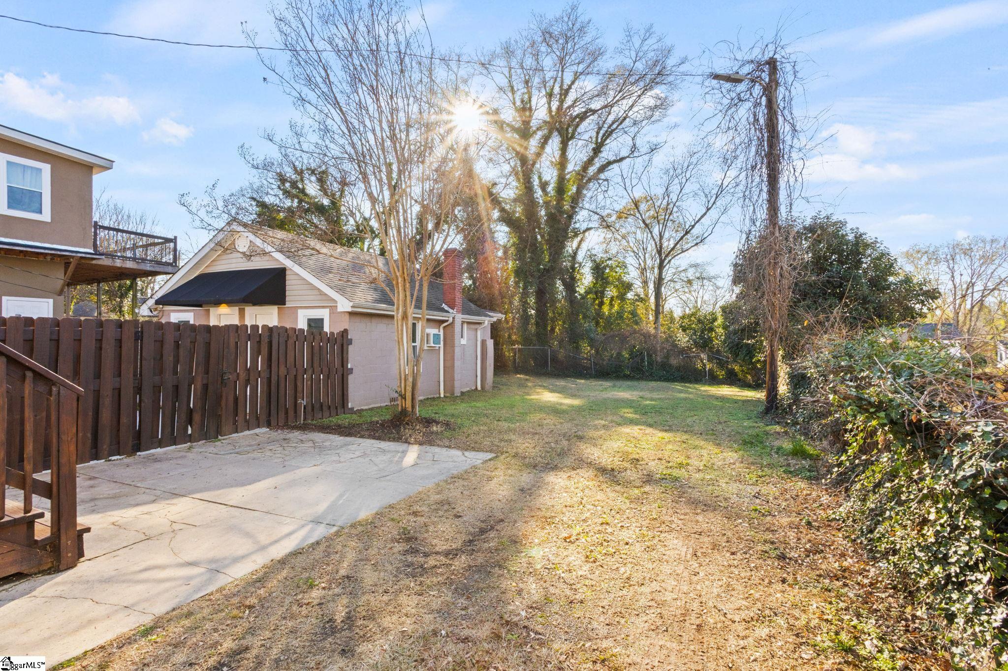 Greenville, South Carolina 29601, United States, 4 Bedrooms Bedrooms, ,2 BathroomsBathrooms,Residential,Active,251285