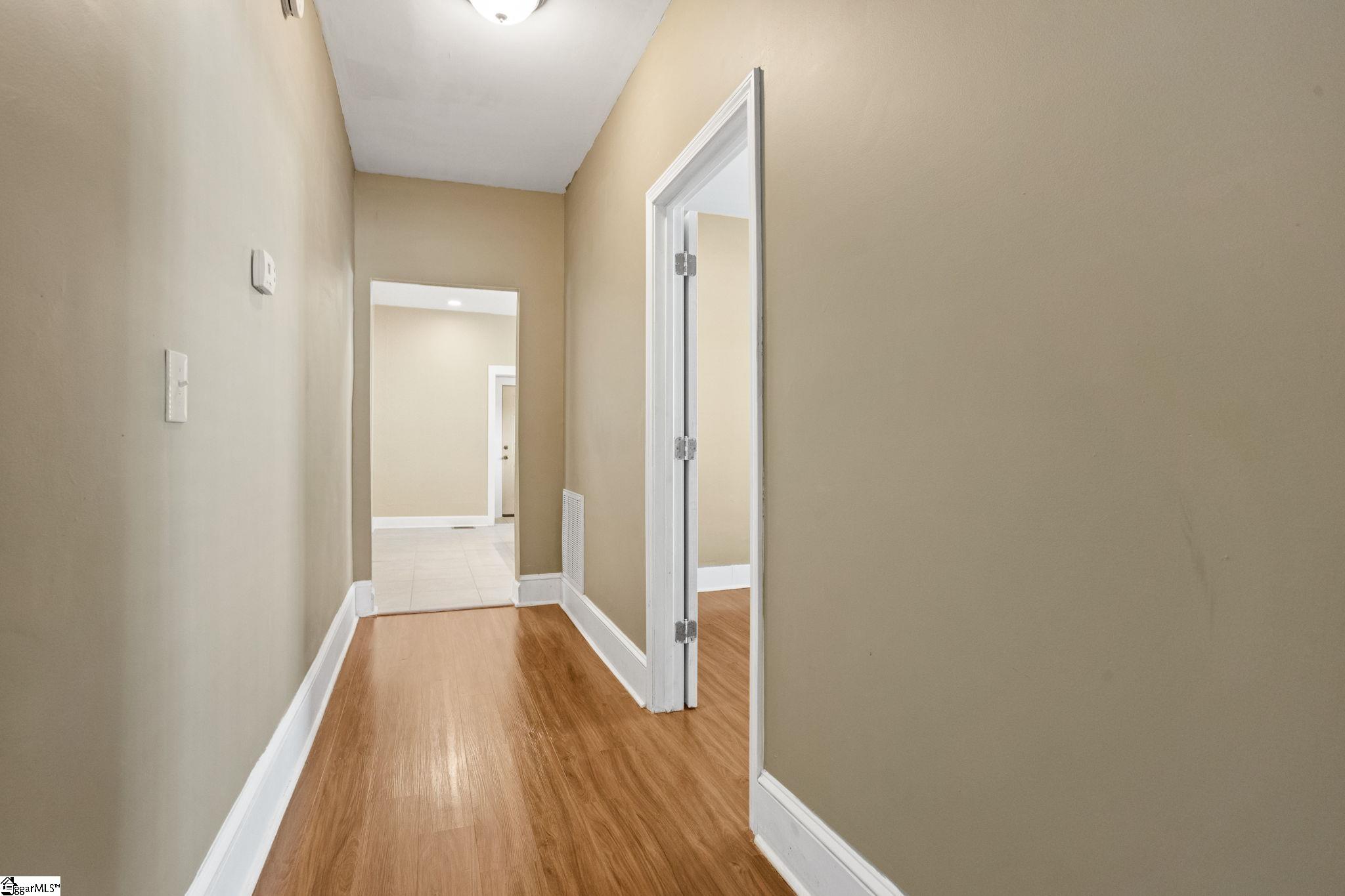 Greenville, South Carolina 29601, United States, 4 Bedrooms Bedrooms, ,2 BathroomsBathrooms,Residential,Active,251285