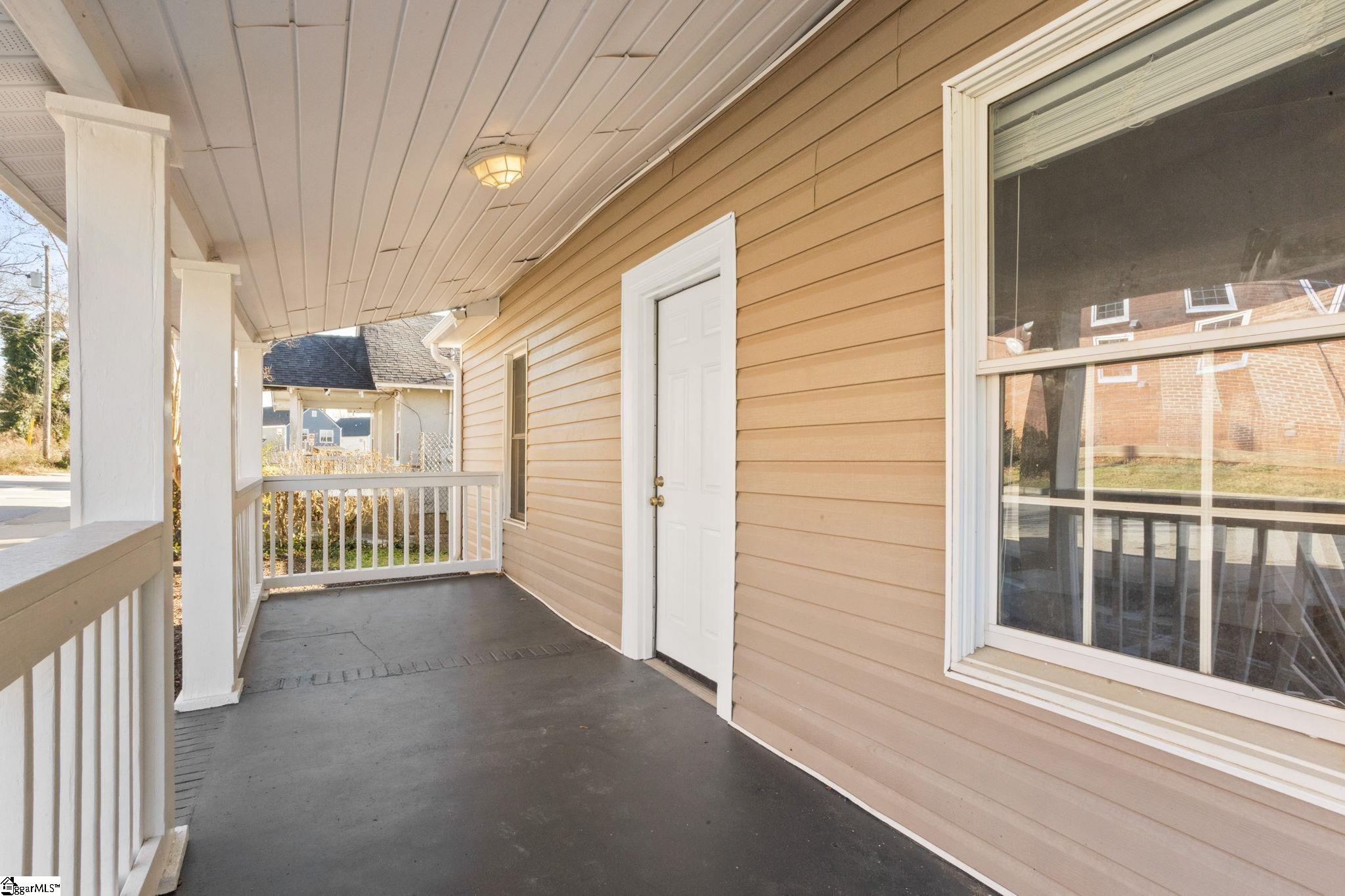 Greenville, South Carolina 29601, United States, 4 Bedrooms Bedrooms, ,2 BathroomsBathrooms,Residential,Active,251285