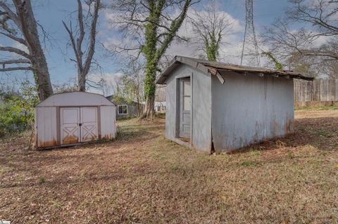 A home in Easley