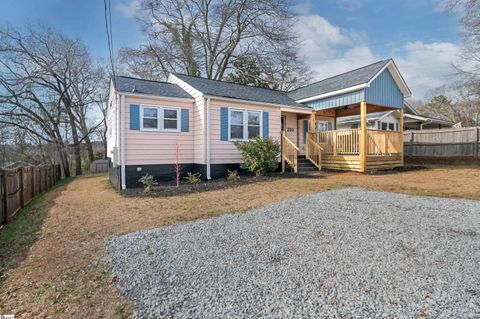 A home in Easley