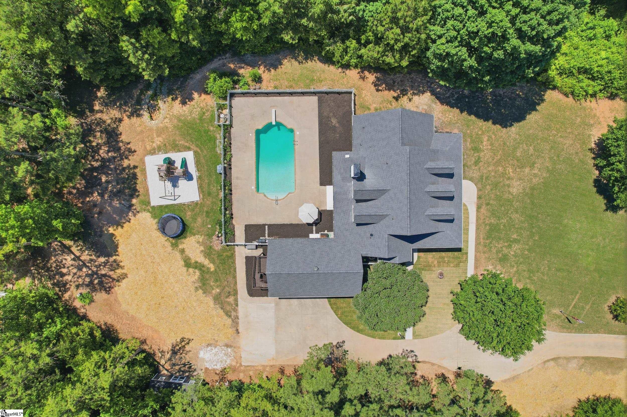 301 S Bennetts Bridge Road