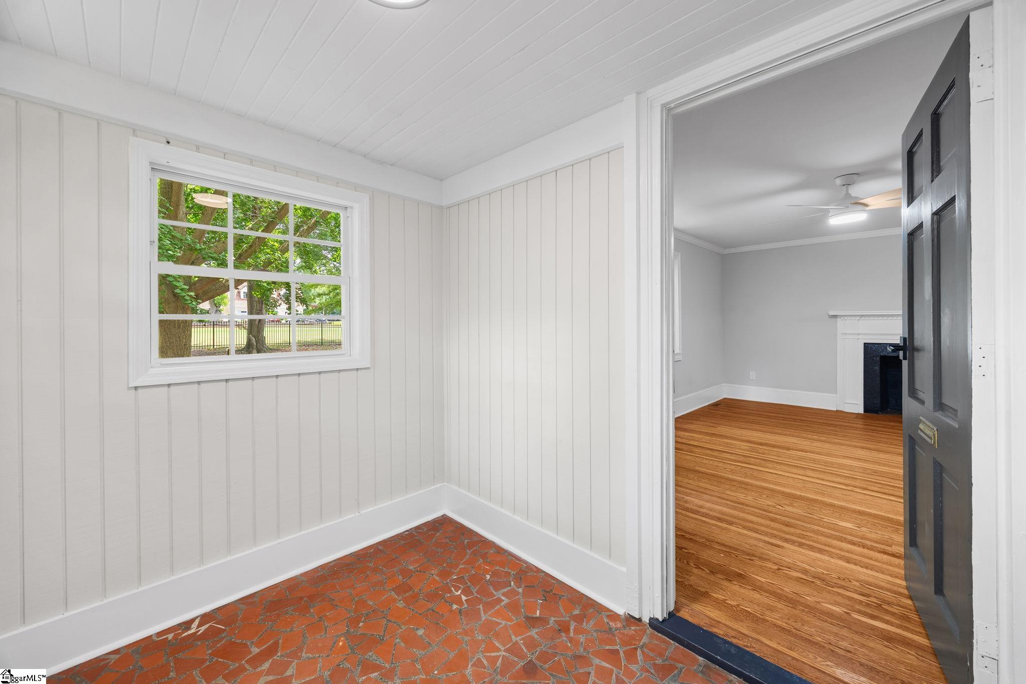 8 Amherst Avenue