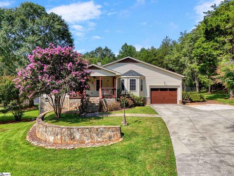 547 Crest Drive Easley SC 29640