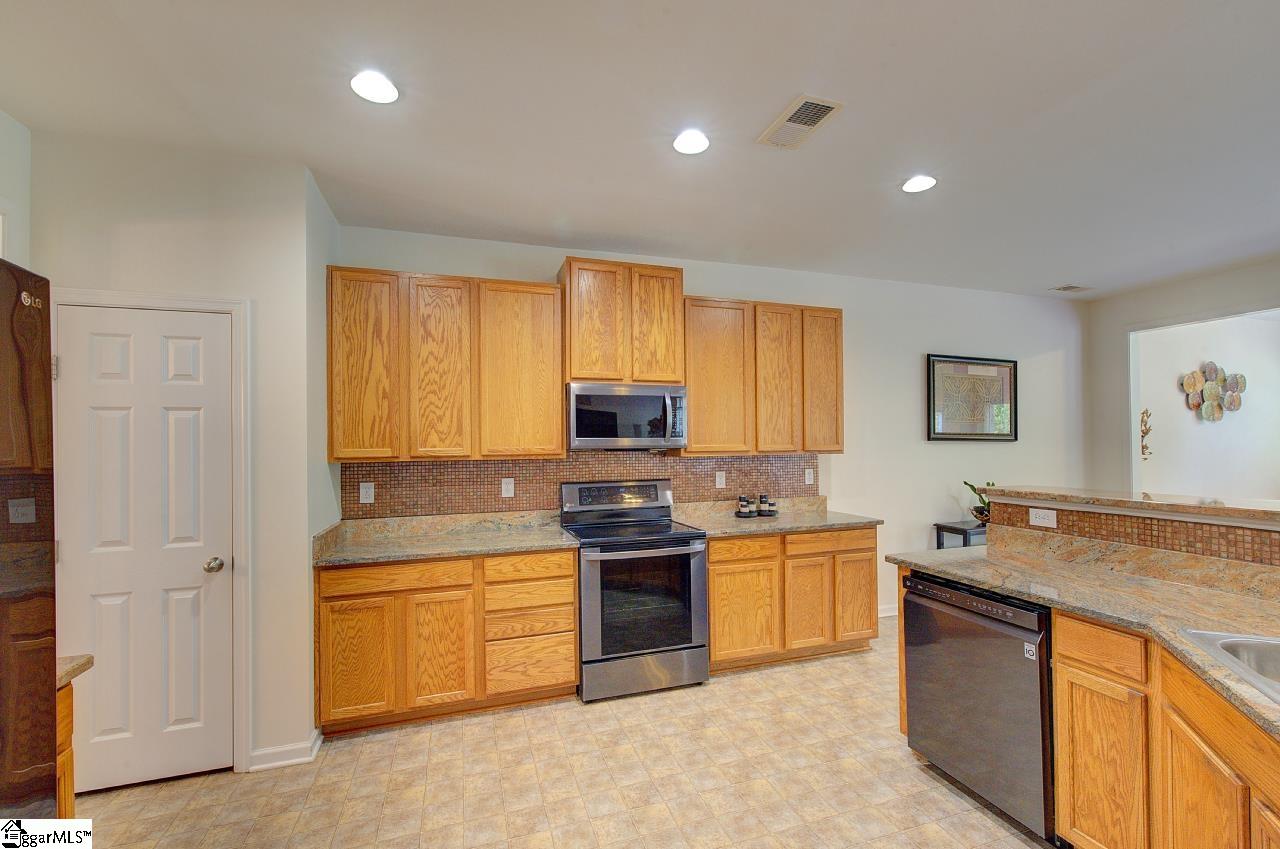 Fountain Inn, South Carolina 29644, United States, 4 Bedrooms Bedrooms, ,3 BathroomsBathrooms,Residential,Active,127813