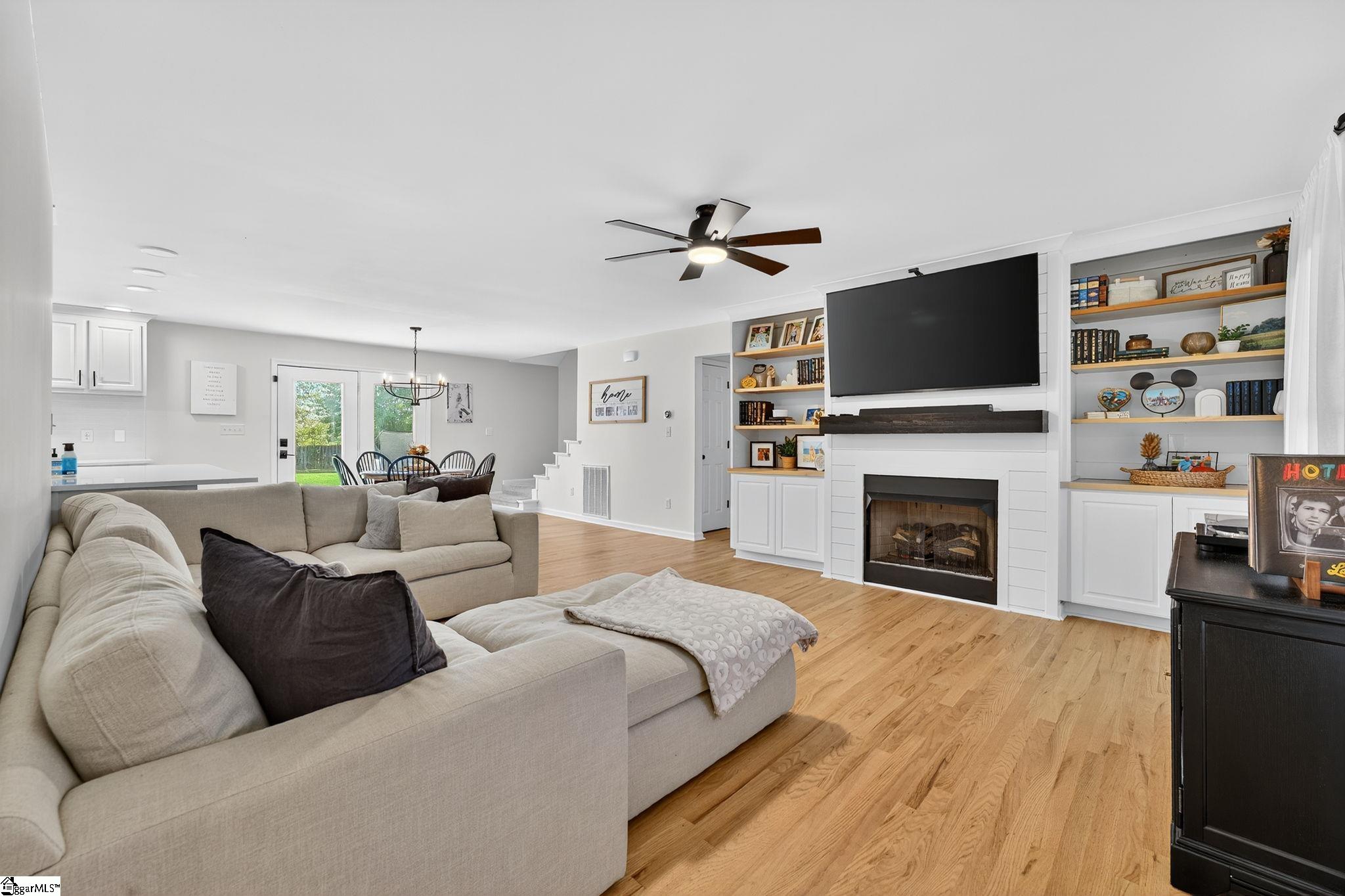 309 Silhouette Trace