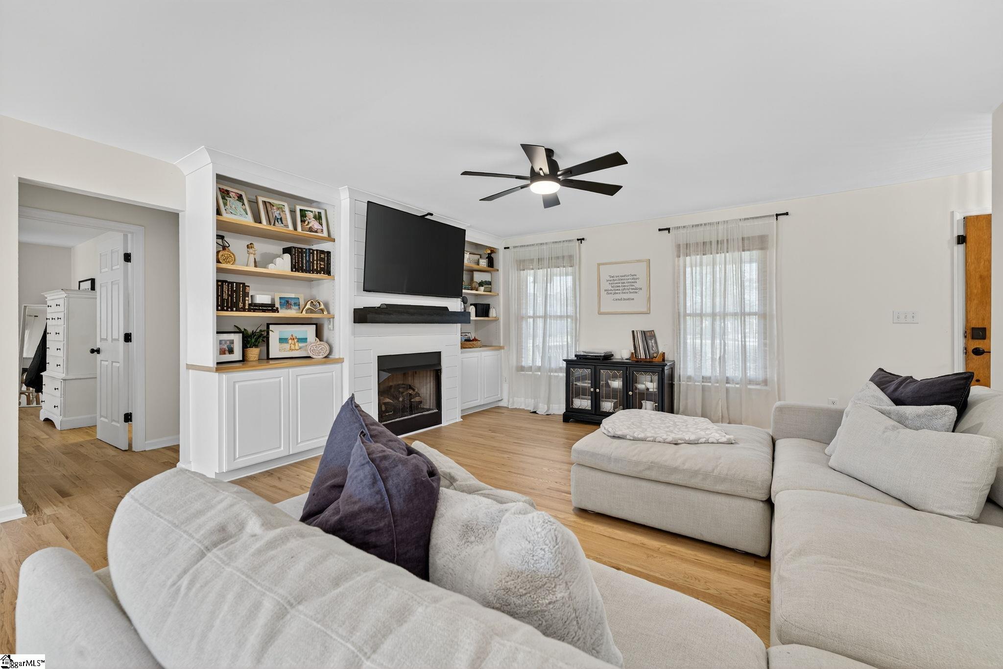 309 Silhouette Trace