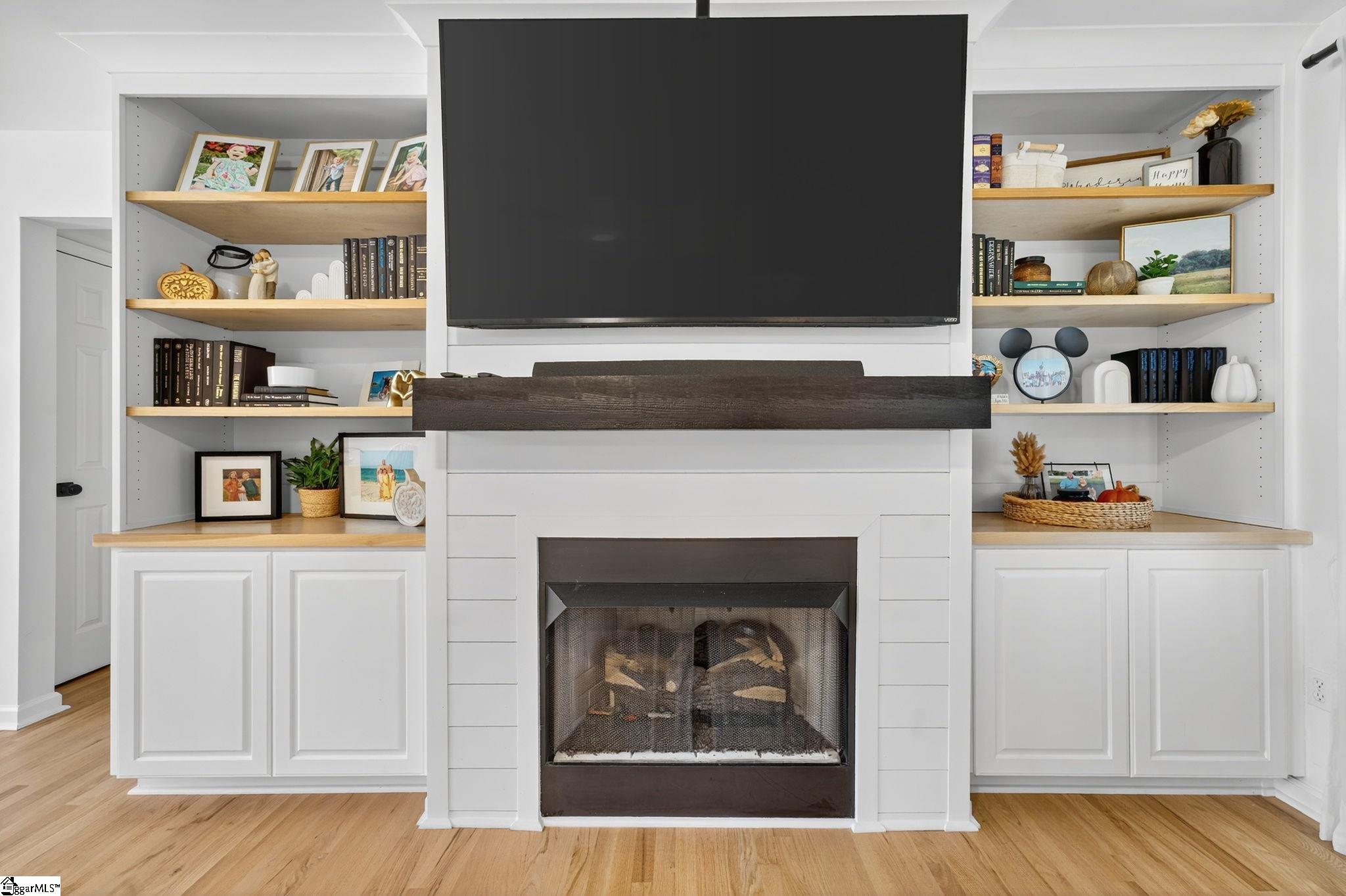 309 Silhouette Trace