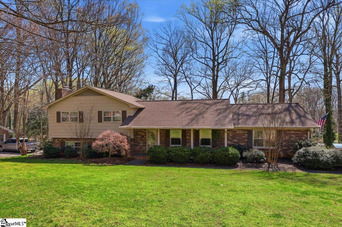 276 Lake Forest Drive