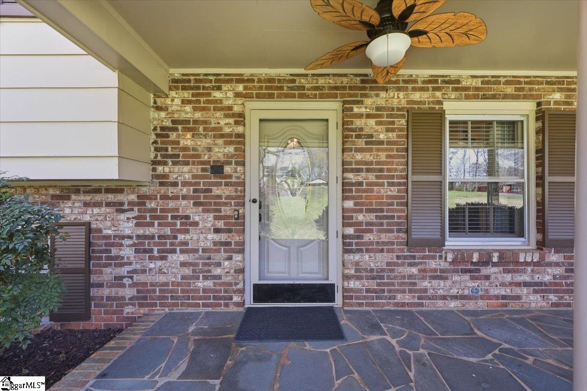 276 Lake Forest Drive