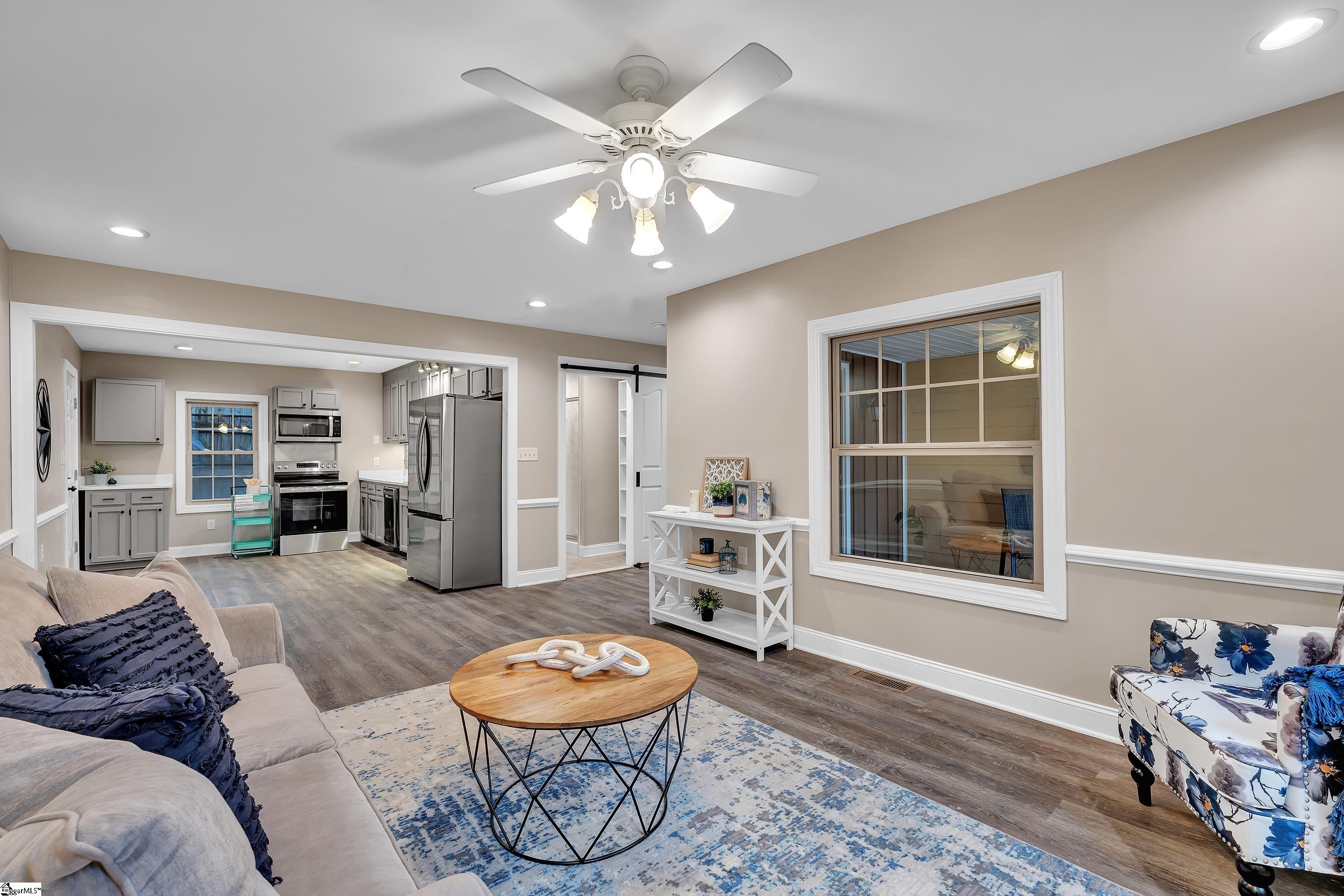 Greenville, South Carolina 29609, United States, 3 Bedrooms Bedrooms, ,2 BathroomsBathrooms,Residential,Active,86754