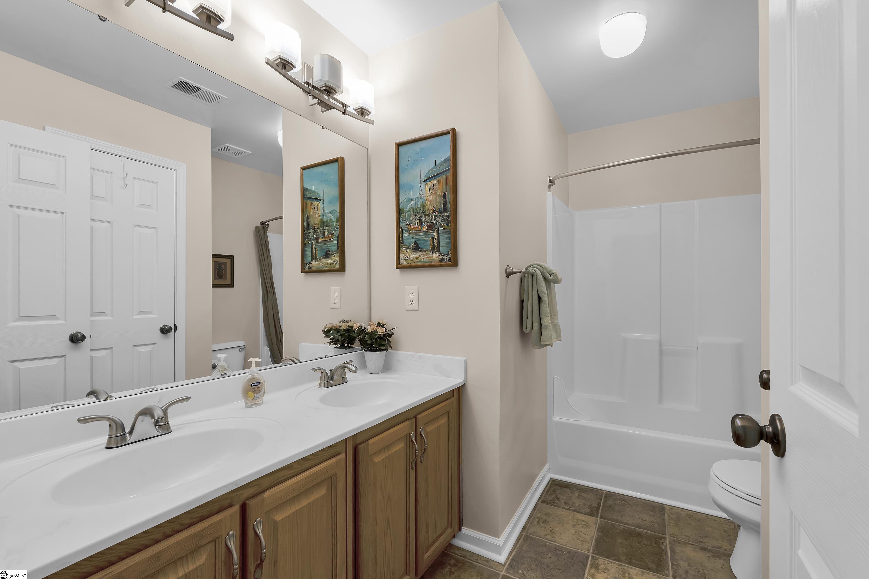 Simpsonville, South Carolina 29681, United States, 3 Bedrooms Bedrooms, ,2 BathroomsBathrooms,Residential,Pending,105593