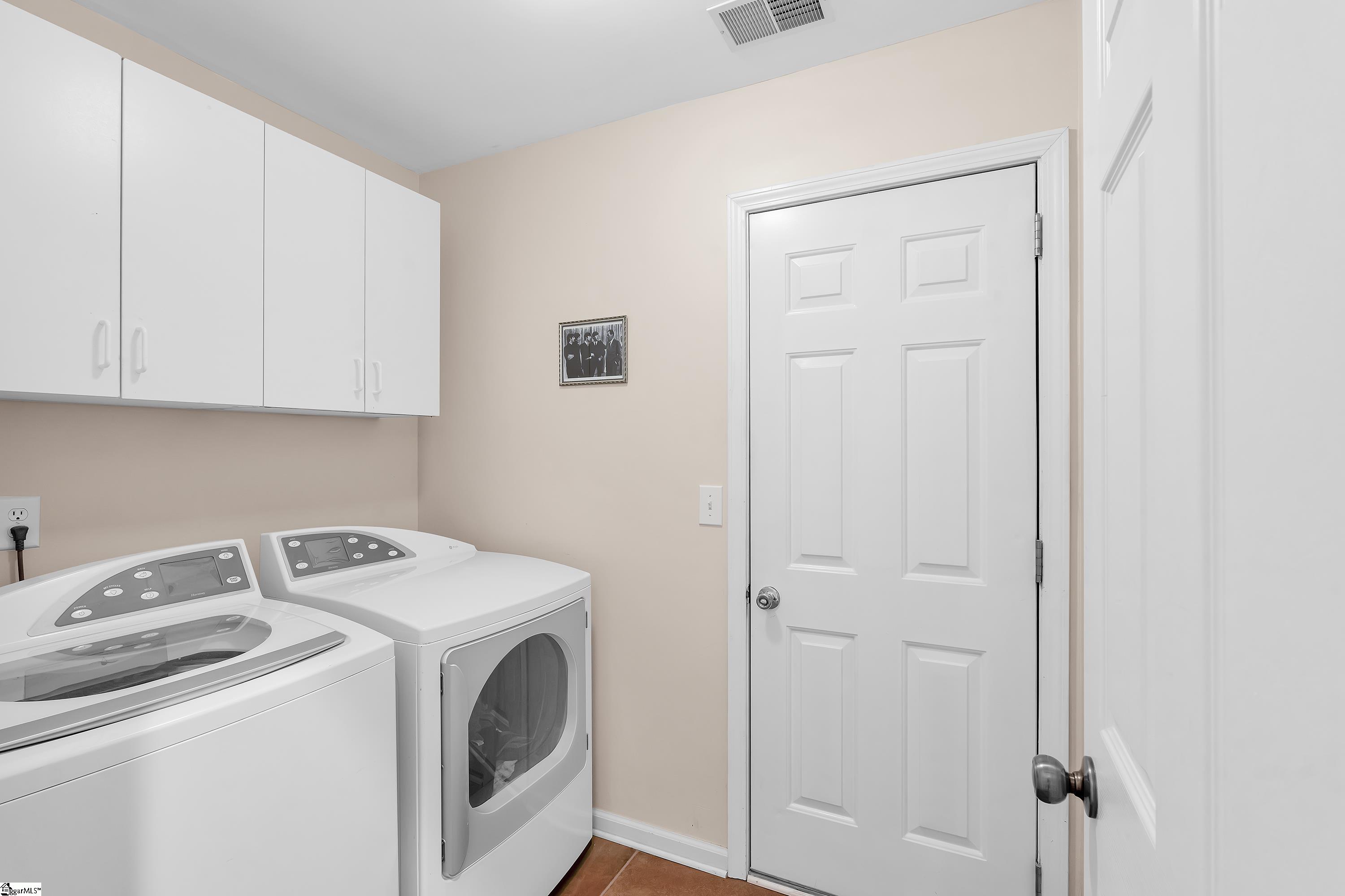 Simpsonville, South Carolina 29681, United States, 3 Bedrooms Bedrooms, ,2 BathroomsBathrooms,Residential,Pending,105593