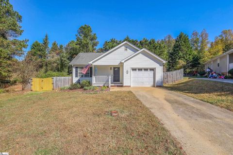 Photo of 100 Joes Court, Easley, SC 29642 (MLS # 1574136)