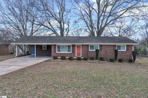 Photo of 7 Coquina Court, Greenville, SC 29617 (MLS # 1579516)