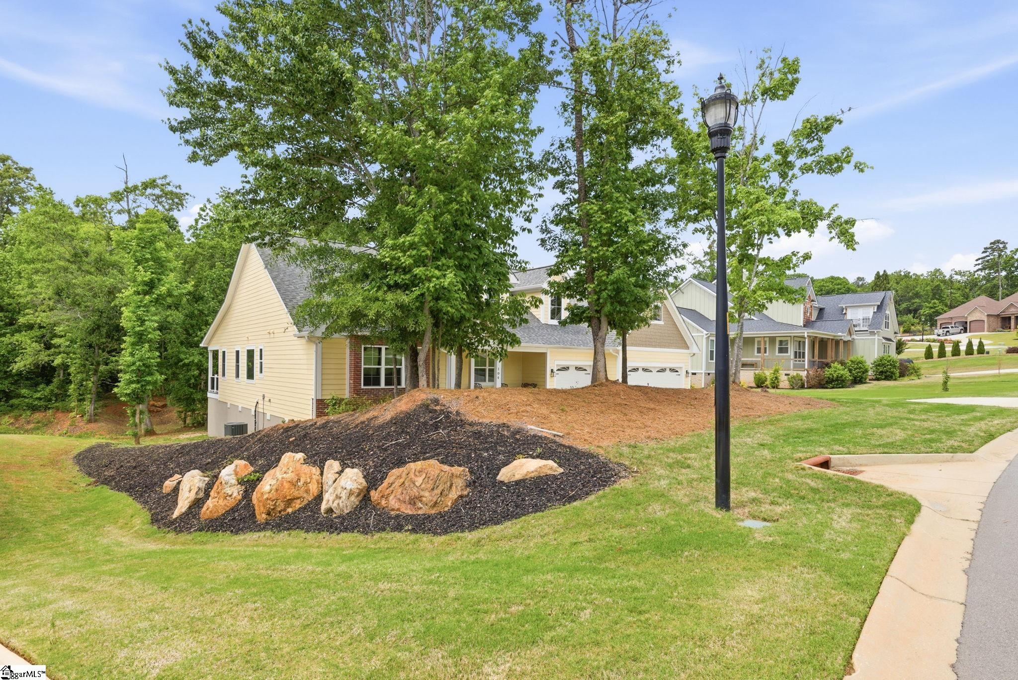 104 Pinelands Place