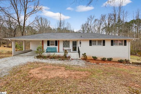 Photo of 608 Brown Kennedy Road, Woodruff, SC 29388 (MLS # 1583489)