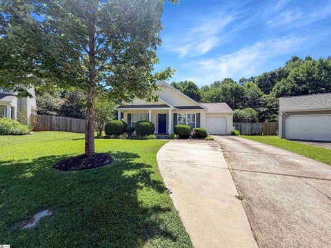Photo of 531 Glenlea Lane, Greenville, SC 29617 (MLS # 1596046)