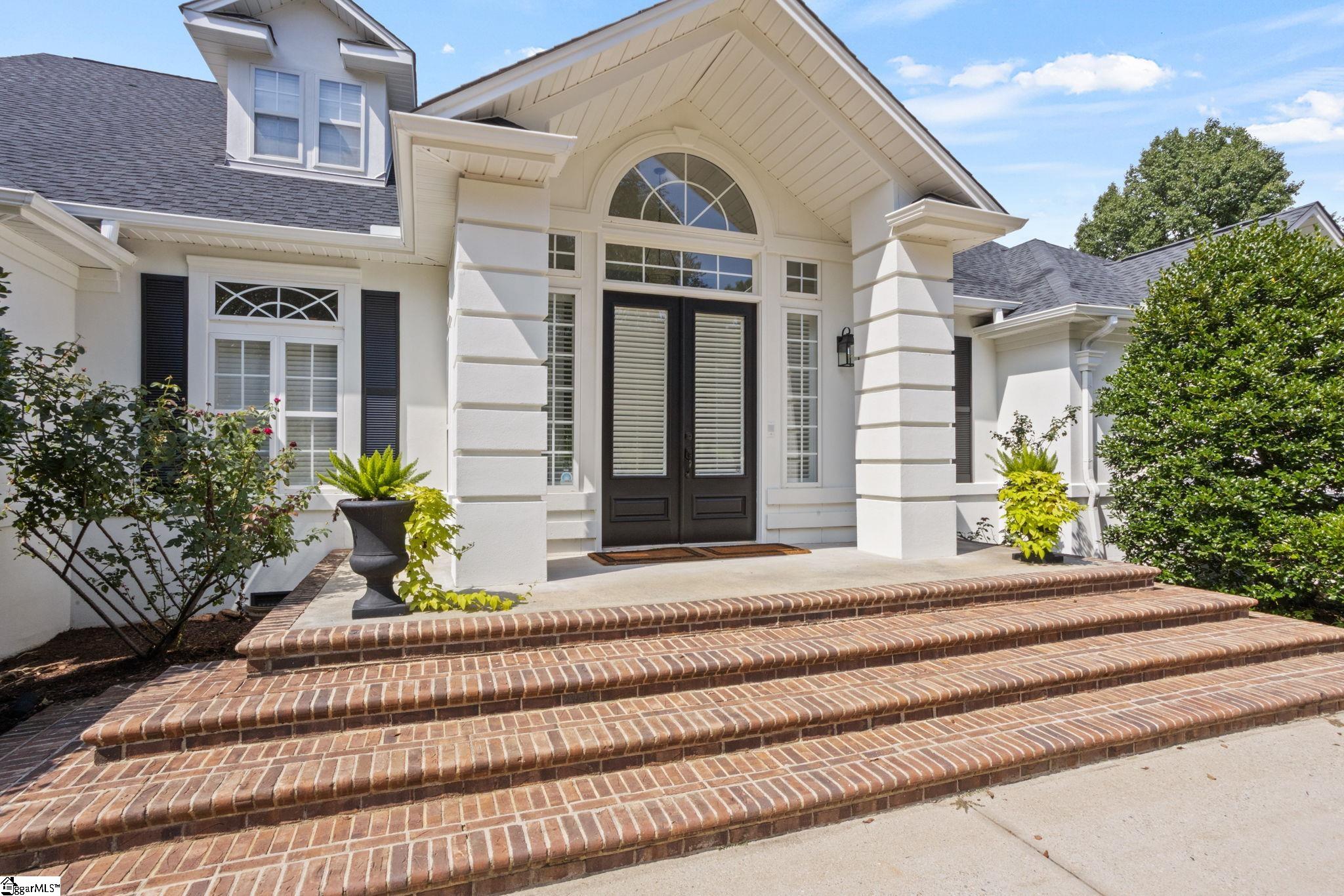 1 Avens Hill Drive