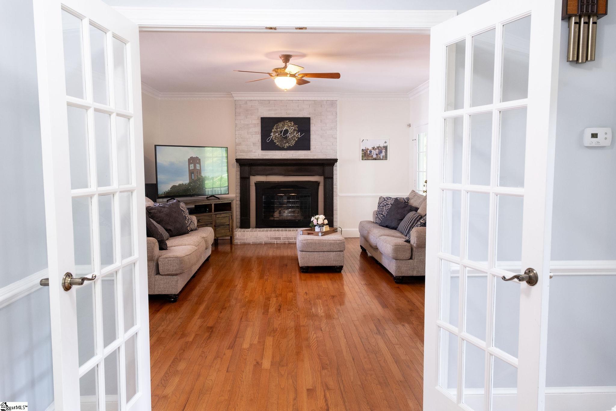 106 Knoll Creek Drive