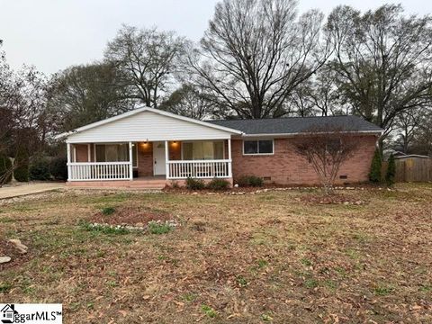 Photo of 3 Cherrylane Drive, Greenville, SC 29617 (MLS # 1576689)
