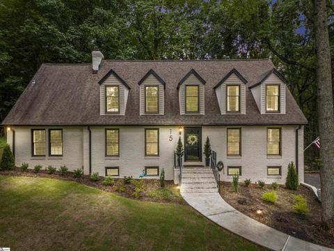 Photo of 15 Lake Circle Drive, Greenville, SC 29609 (MLS # 1587841)