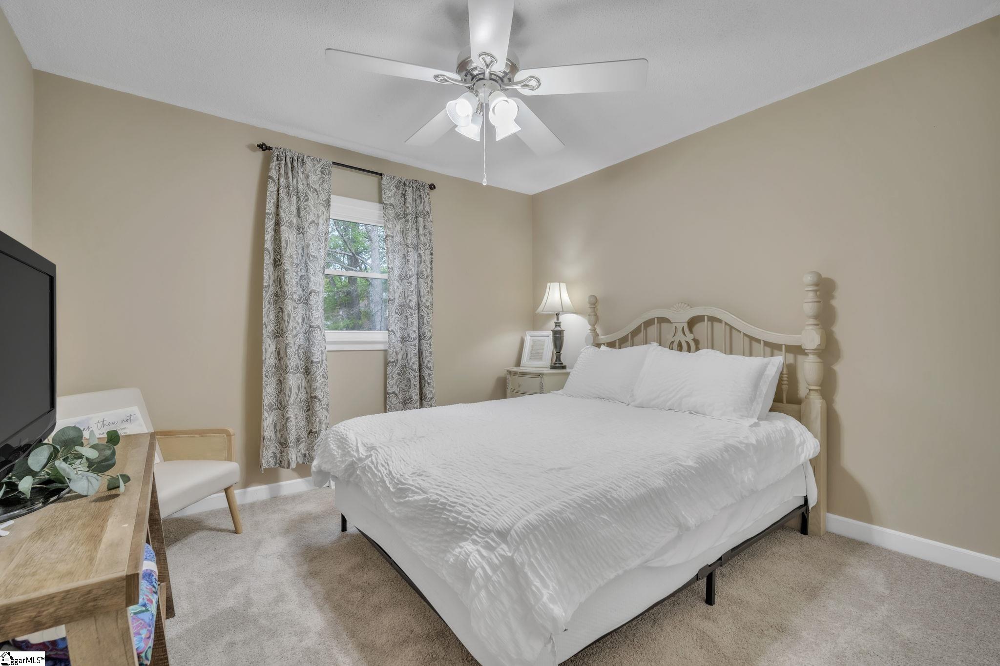 Simpsonville, South Carolina 29681, United States, 5 Bedrooms Bedrooms, ,4 BathroomsBathrooms,Residential,Contingent,107789