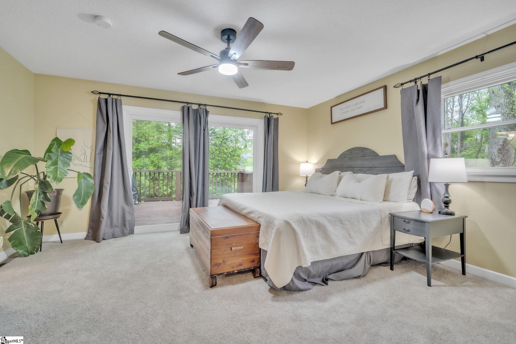 Simpsonville, South Carolina 29681, United States, 5 Bedrooms Bedrooms, ,4 BathroomsBathrooms,Residential,Contingent,107789