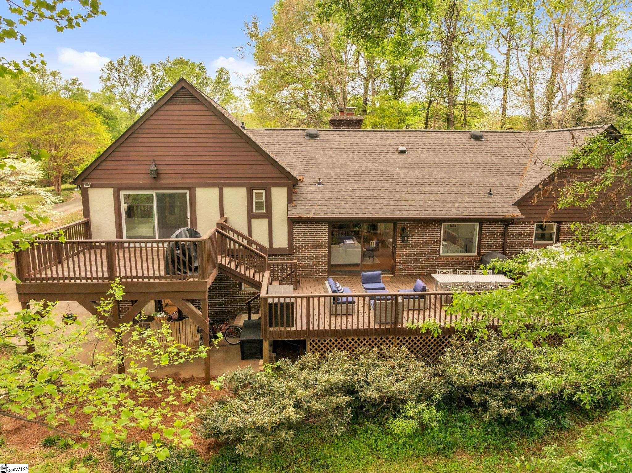 Simpsonville, South Carolina 29681, United States, 5 Bedrooms Bedrooms, ,4 BathroomsBathrooms,Residential,Contingent,107789