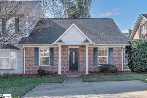 Photo of 350 W Pointe Drive, Spartanburg, SC 29301 (MLS # 1584221)