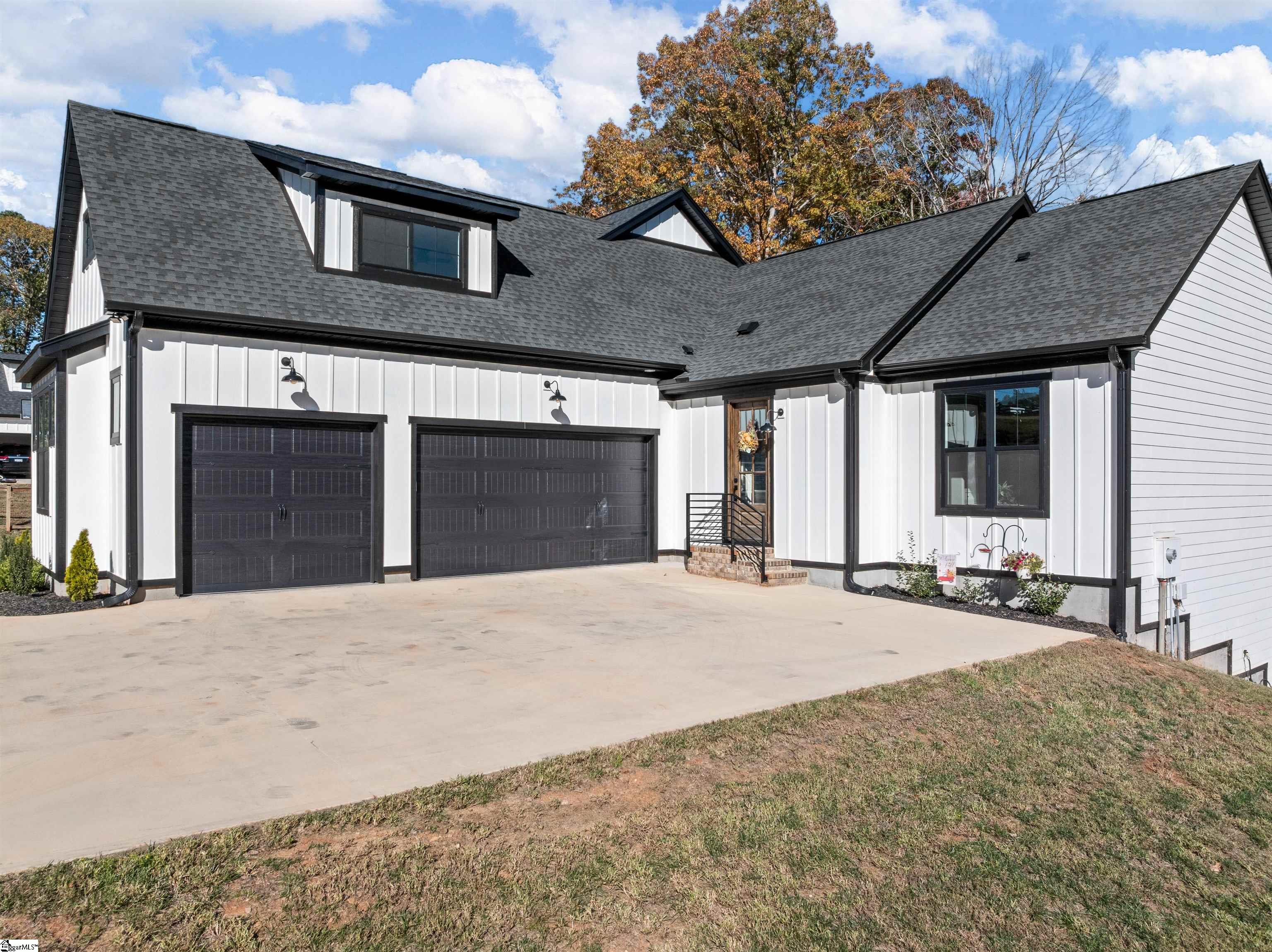 2355 Mays Bridge Road, Greer, SC Home for Sale 2 2355 Mays Bridge Road