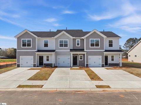 Photo of 321 Lilac Loop, Greenwood, SC 29646 (MLS # 1589011)
