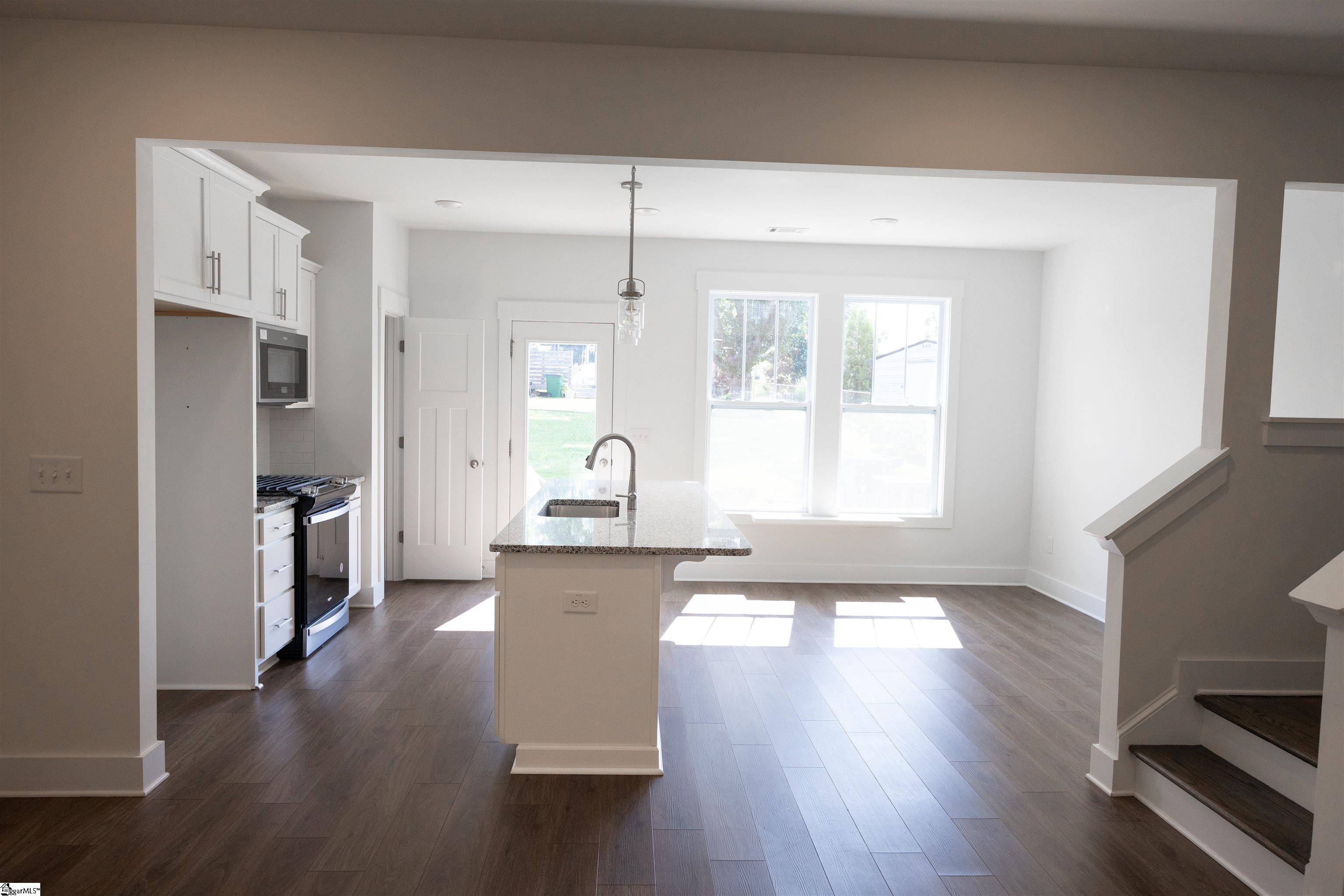 11 Starlake Road