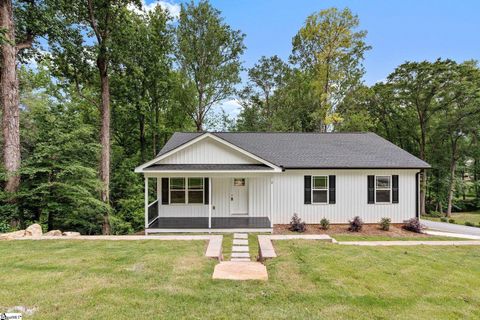 2 Hillbrook Road Taylors SC 29687