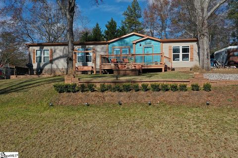 MLS: 1544403