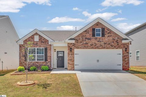 Photo of 76 Oak Edge Lane, Greer, SC 29651 (MLS # 1589013)