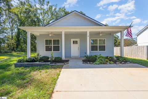 Photo of 3 W 1st Street, Williamston, SC 29697 (MLS # 1571527)