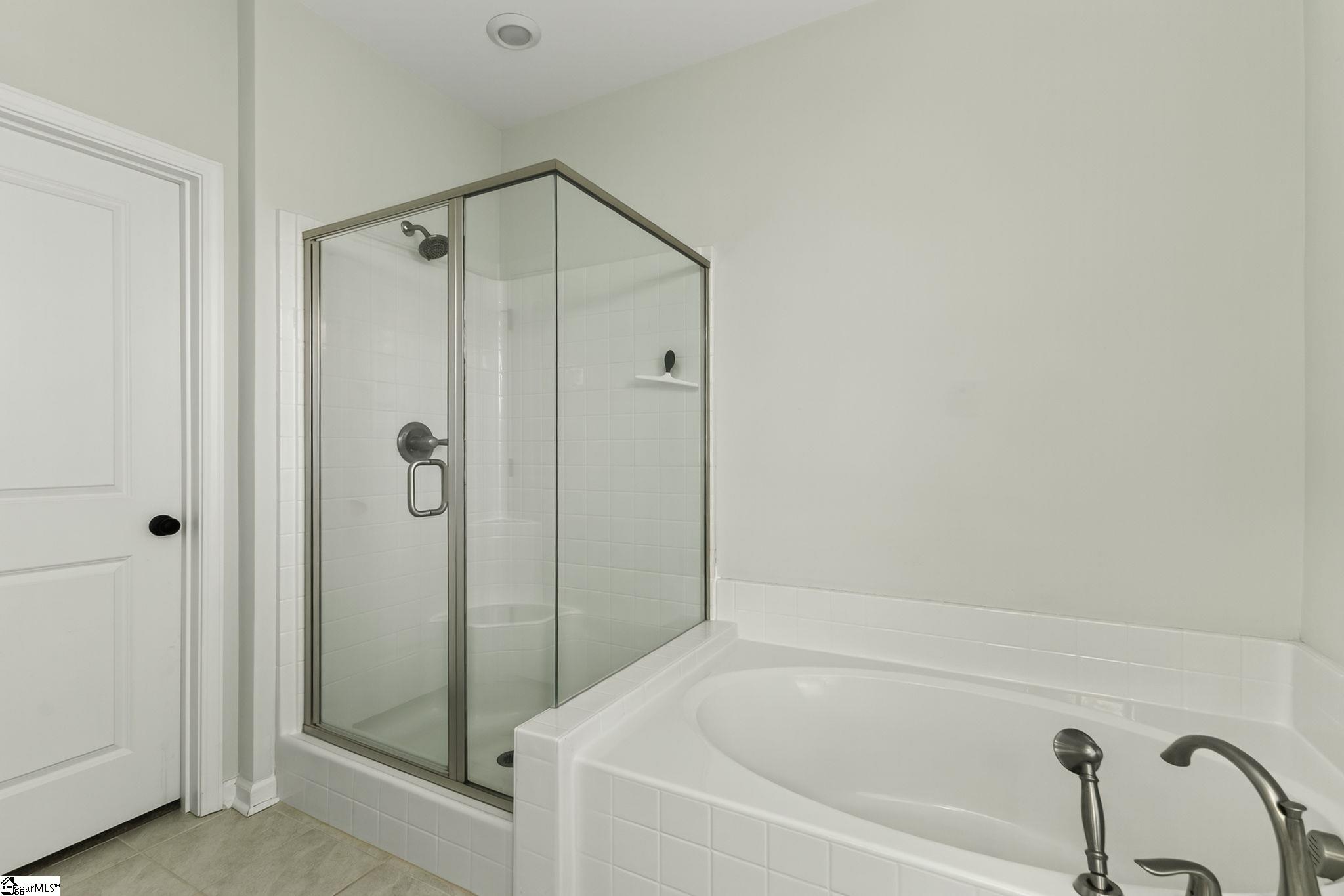 Easley, South Carolina 29642, United States, 4 Bedrooms Bedrooms, ,3 BathroomsBathrooms,Residential,Active,214141