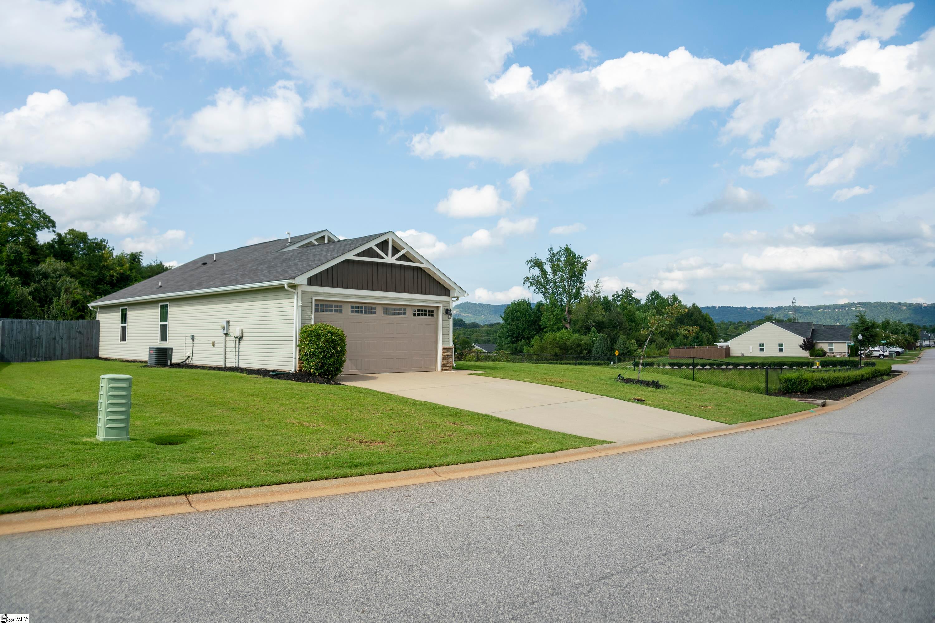 109 Fairmeadow Way
